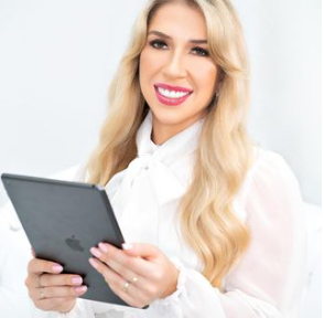 Foto de VIVIANY MOURA