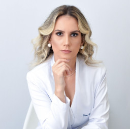 Foto de Renata Gomes Wayand Cardoso