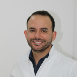 Foto de Dr Crstiano Lucas ORTODONTIA ESTETICA